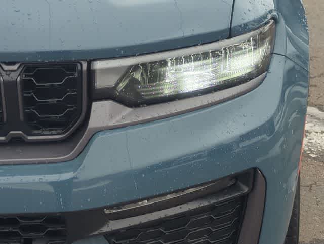 Thumbnail: 2026 Jeep Grand Cherokee - 11