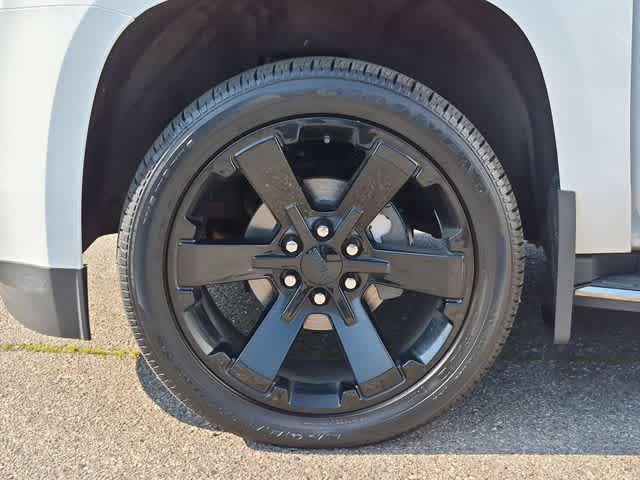 Thumbnail: 2017 GMC Yukon - 14