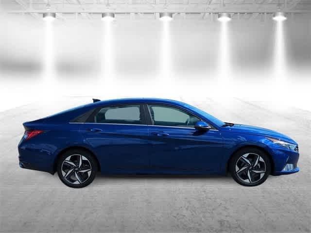 Thumbnail: 2023 Hyundai Elantra - 9