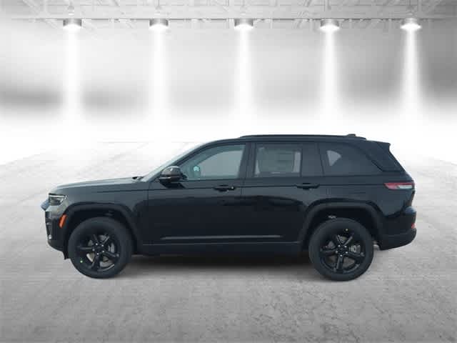 Thumbnail: 2025 Jeep Grand Cherokee - 5