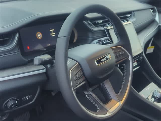 Thumbnail: 2025 Jeep Grand Cherokee - 10