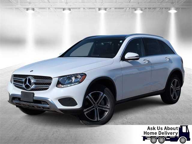 2018 Mercedes-Benz GLC 300 -
                  Garden City, MI