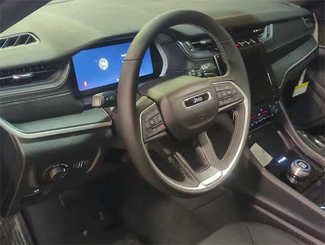 Thumbnail: 2025 Jeep Grand Cherokee L - 10