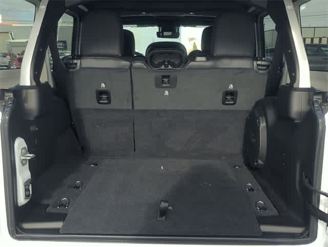 Thumbnail: 2025 Jeep Wrangler - 34