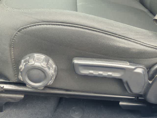 Thumbnail: 2022 Jeep Gladiator - 17