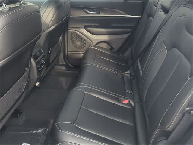 Thumbnail: 2025 Jeep Grand Cherokee - 20