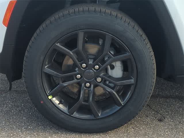 Thumbnail: 2025 Jeep Grand Cherokee - 13