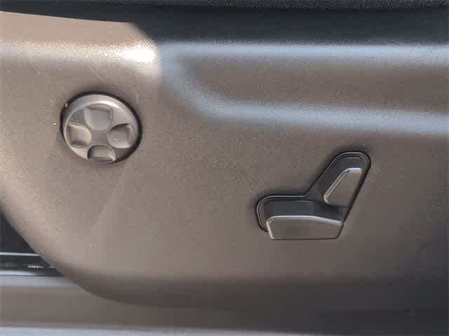Thumbnail: 2021 Jeep Grand Cherokee - 18