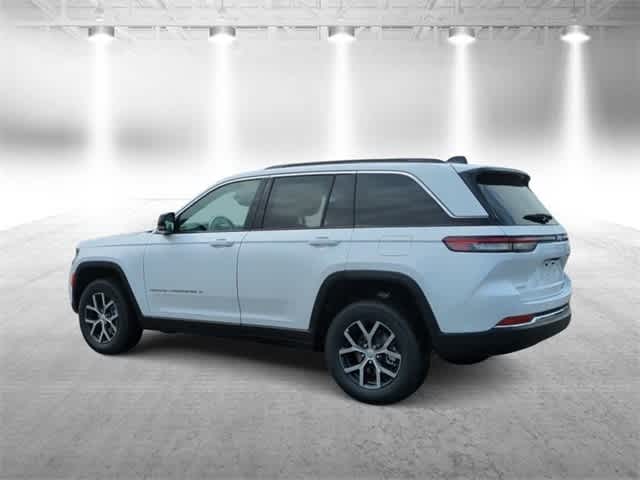 Thumbnail: 2024 Jeep Grand Cherokee - 6
