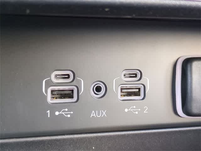 Thumbnail: 2025 Jeep Grand Cherokee - 33