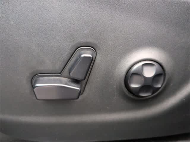 Thumbnail: 2018 Jeep Cherokee - 18