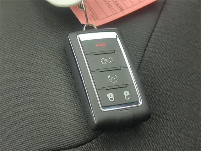 Thumbnail: 2025 Jeep Grand Cherokee - 35