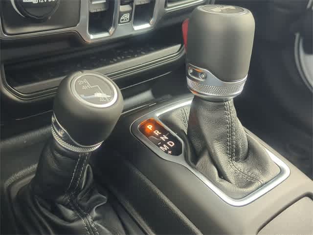 Thumbnail: 2025 Jeep Wrangler - 32