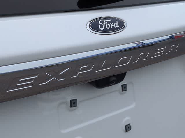 Thumbnail: 2023 Ford Explorer - 13