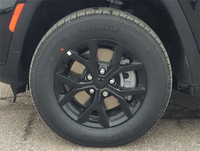 Thumbnail: 2025 Jeep Grand Cherokee L - 14