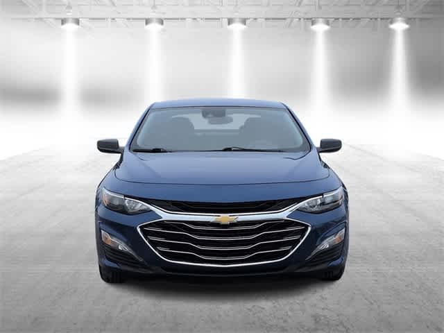 Thumbnail: 2023 Chevrolet Malibu - 3
