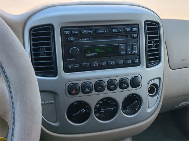 Thumbnail: 2005 Ford Escape - 29