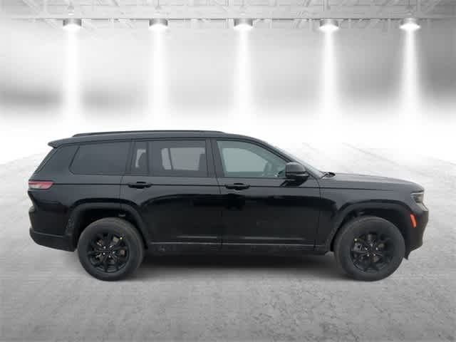 Thumbnail: 2025 Jeep Grand Cherokee L - 9