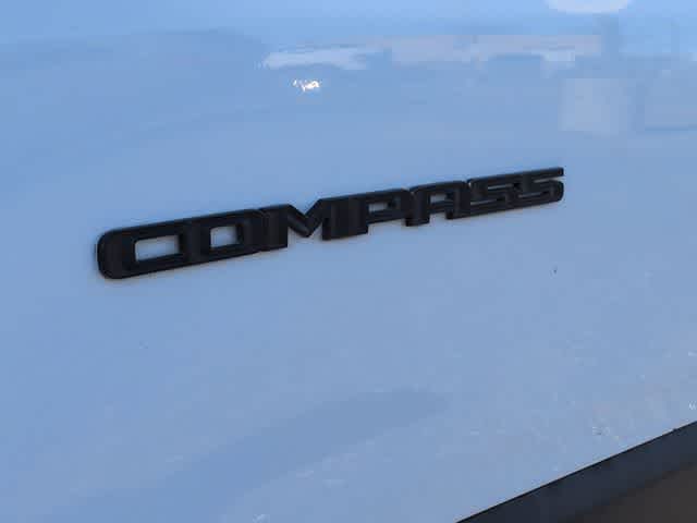 Thumbnail: 2022 Jeep Compass - 13