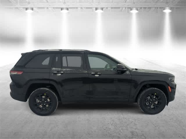 Thumbnail: 2025 Jeep Grand Cherokee - 9