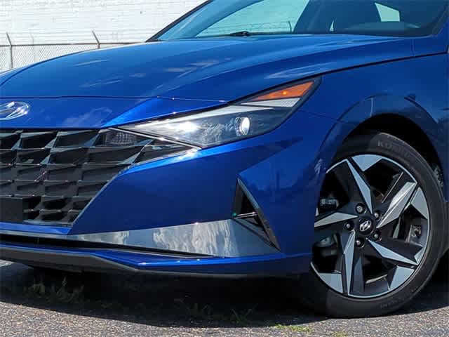 Thumbnail: 2023 Hyundai Elantra - 11