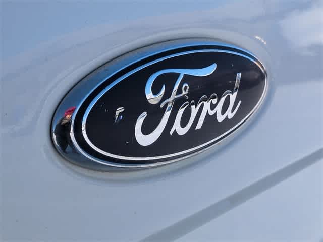 Thumbnail: 2010 Ford Focus - 11