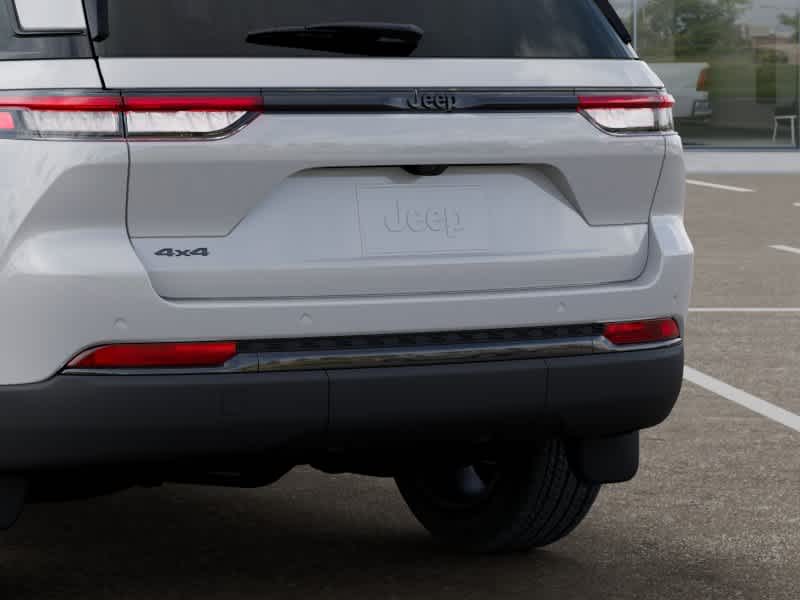 Thumbnail: 2025 Jeep Grand Cherokee - 13