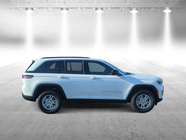 Thumbnail: 2025 Jeep Grand Cherokee - 9
