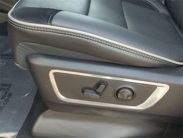 Thumbnail: 2026 RAM 1500 - 17