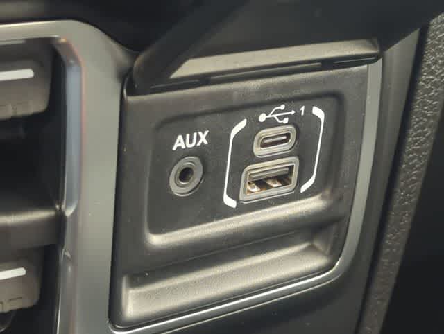 Thumbnail: 2026 Jeep Gladiator - 30