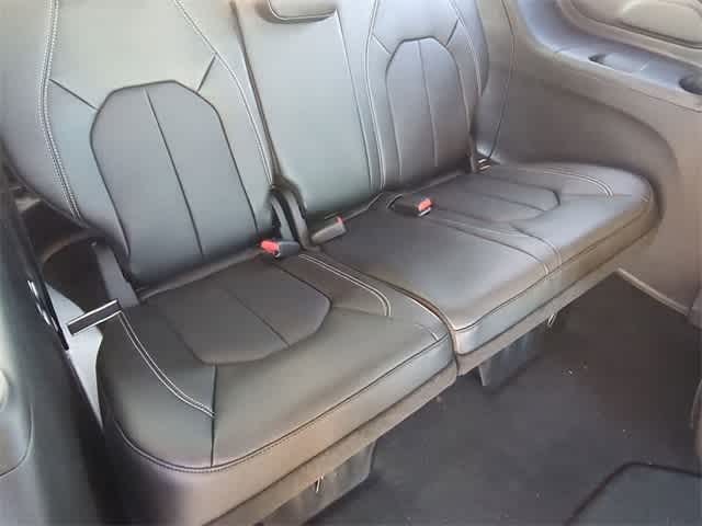 Thumbnail: 2026 Chrysler Pacifica - 23