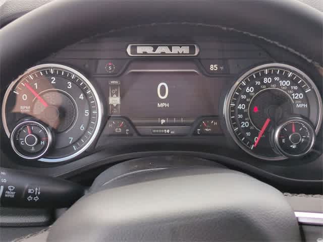 2025 RAM 1500 Big Horn 32
