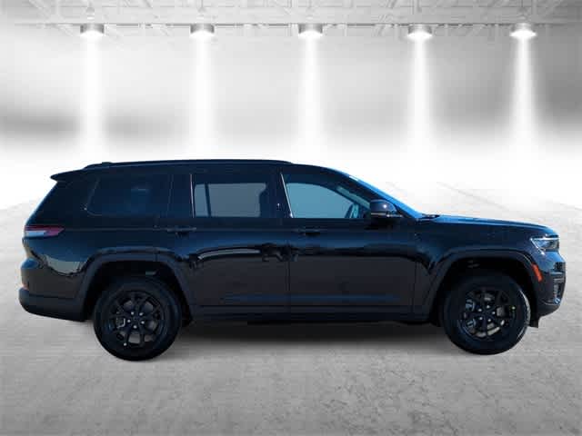 Thumbnail: 2025 Jeep Grand Cherokee L - 9