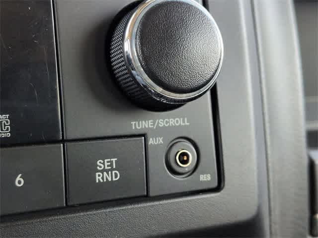 Thumbnail: 2010 Jeep Patriot - 26