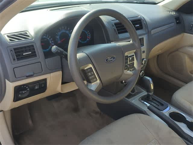 Thumbnail: 2012 Ford Fusion - 10