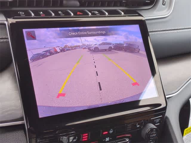 Thumbnail: 2025 Jeep Grand Cherokee - 32