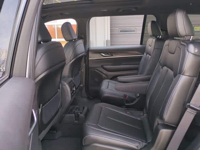 Thumbnail: 2025 Jeep Grand Cherokee L - 21