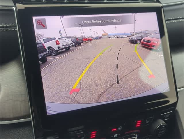 Thumbnail: 2025 Jeep Grand Cherokee - 31