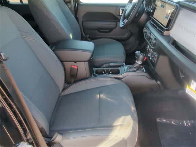 Thumbnail: 2025 Jeep Wrangler - 21