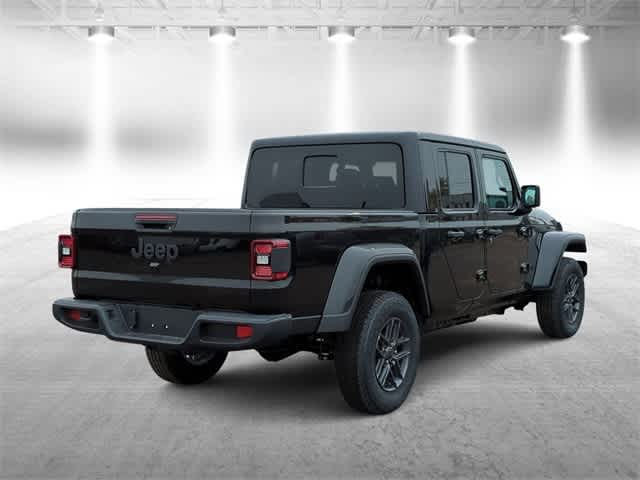 Thumbnail: 2026 Jeep Gladiator - 8