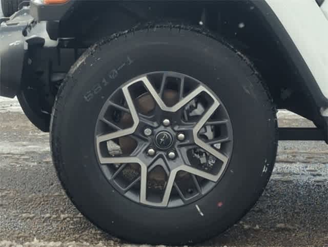 Thumbnail: 2025 Jeep Wrangler - 14