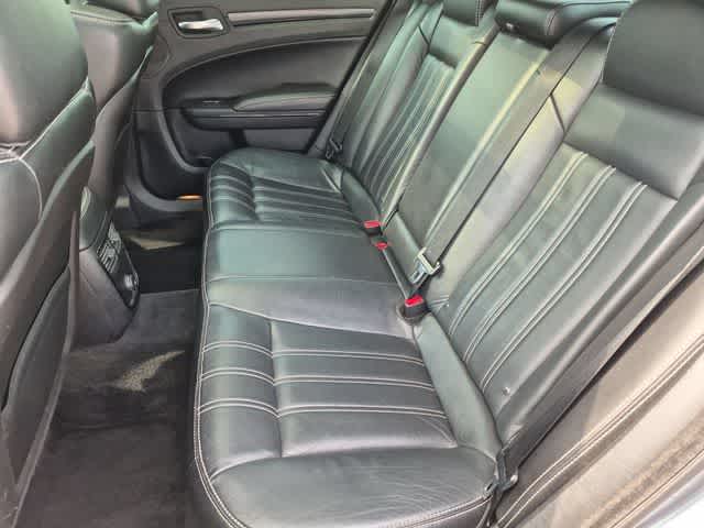 Thumbnail: 2014 Chrysler 300 - 19