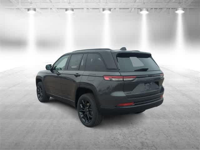 Thumbnail: 2025 Jeep Grand Cherokee - 6