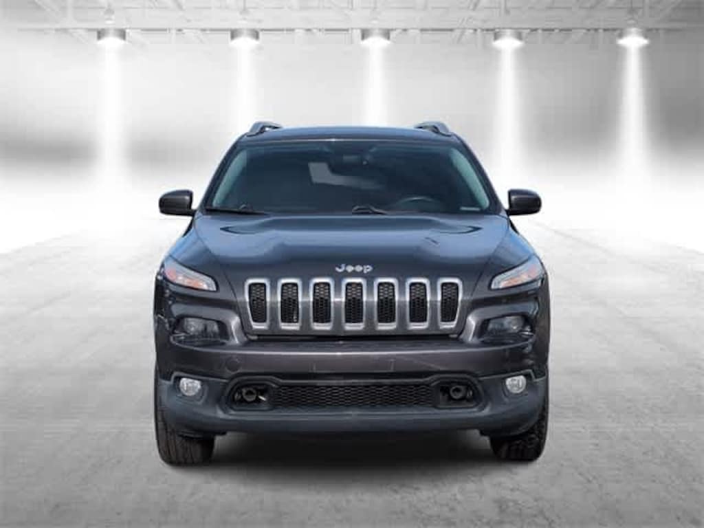 Used 2015 Jeep Cherokee Latitude SUV
