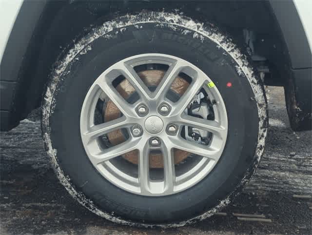 Thumbnail: 2025 Jeep Grand Cherokee L - 14