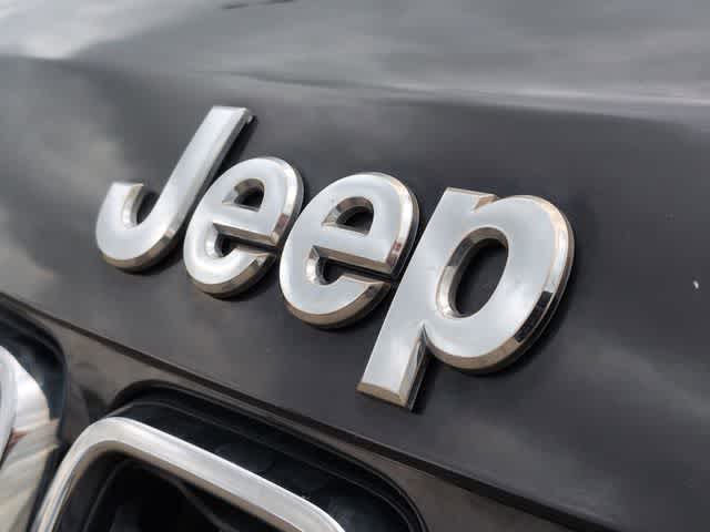 Thumbnail: 2019 Jeep Grand Cherokee - 12