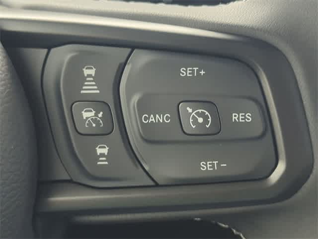 Thumbnail: 2025 Jeep Wrangler - 17