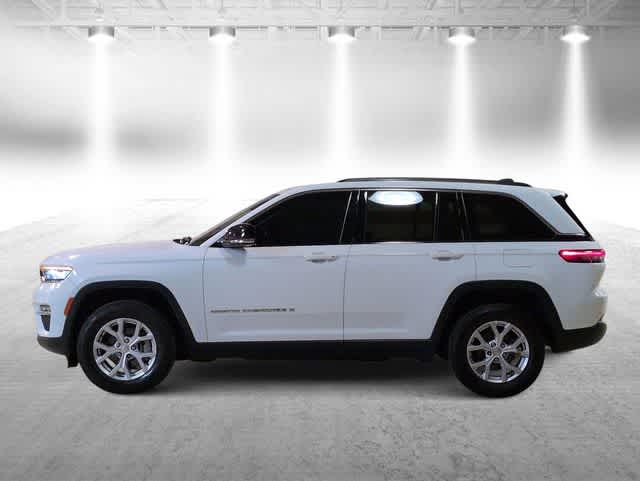 Thumbnail: 2022 Jeep Grand Cherokee - 5