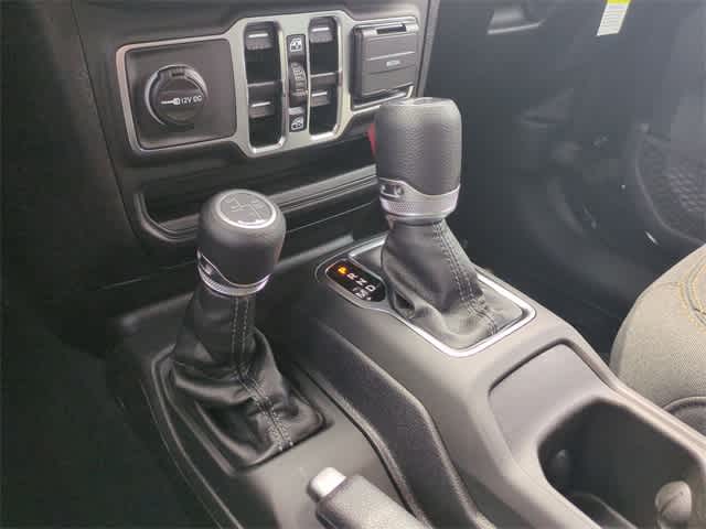 Thumbnail: 2025 Jeep Wrangler - 30