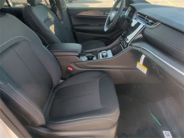 Thumbnail: 2025 Jeep Grand Cherokee - 21